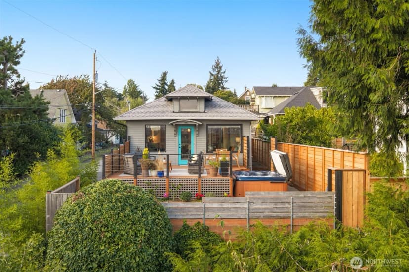 Property photo for 3516 Carr Place N, Seattle