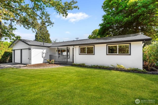 Property photo for 21423 92nd Avenue W, Edmonds photo 2