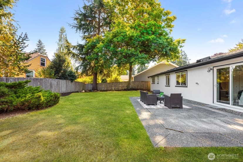 Property photo for 21423 92nd Avenue W, Edmonds photo 23