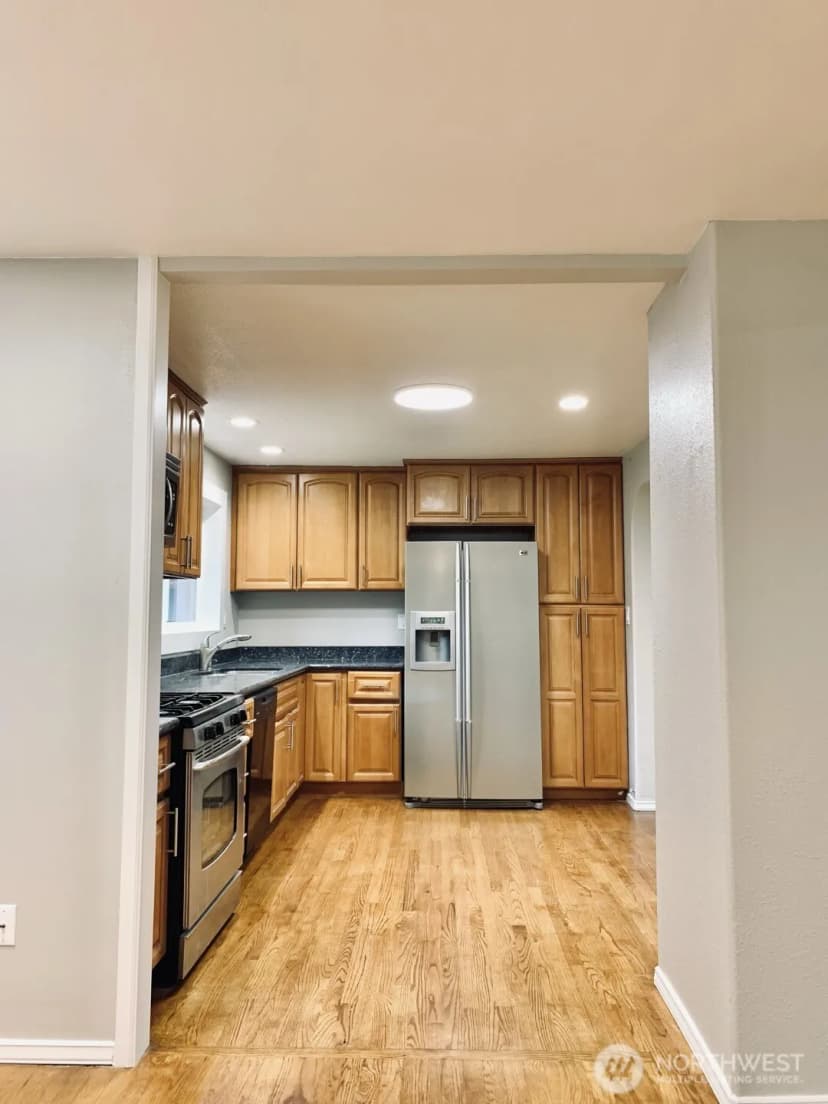 Property photo for 5721 180th Street Sw, Lynnwood photo 11