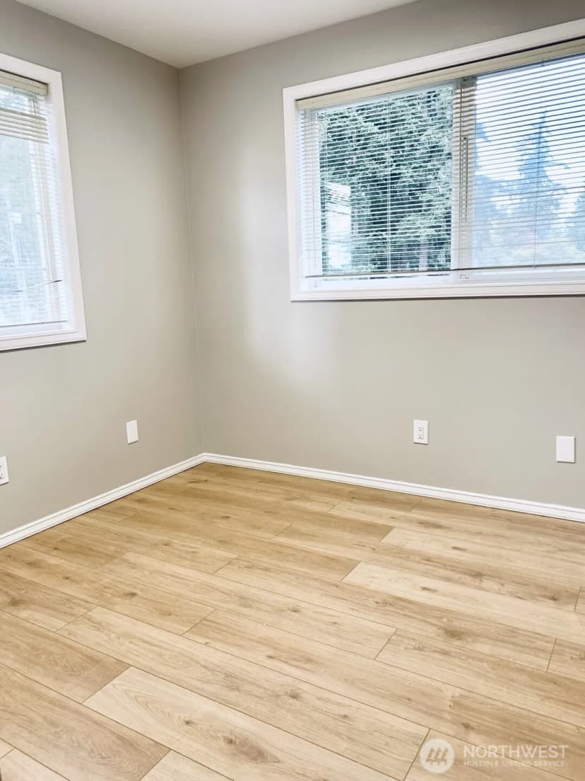 Property photo for 5721 180th Street Sw, Lynnwood photo 23