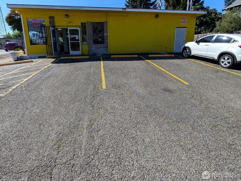 Property photo for 1317 S 11th St, Tacoma photo 17
