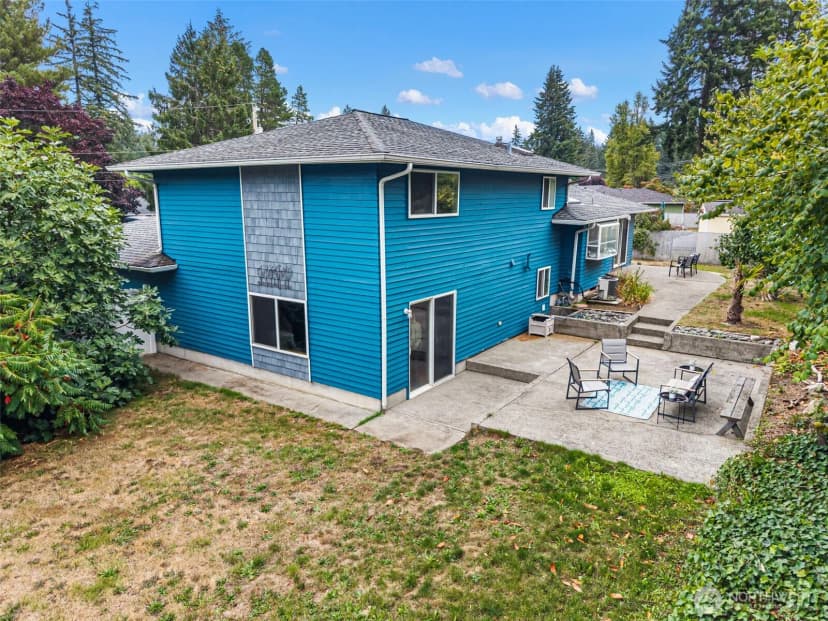 Property photo for 1998 Se Juniper Court, Port Orchard photo 25