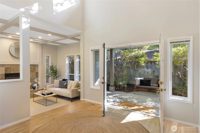 Property photo for 4618 Ne 89th Street, Seattle photo 4