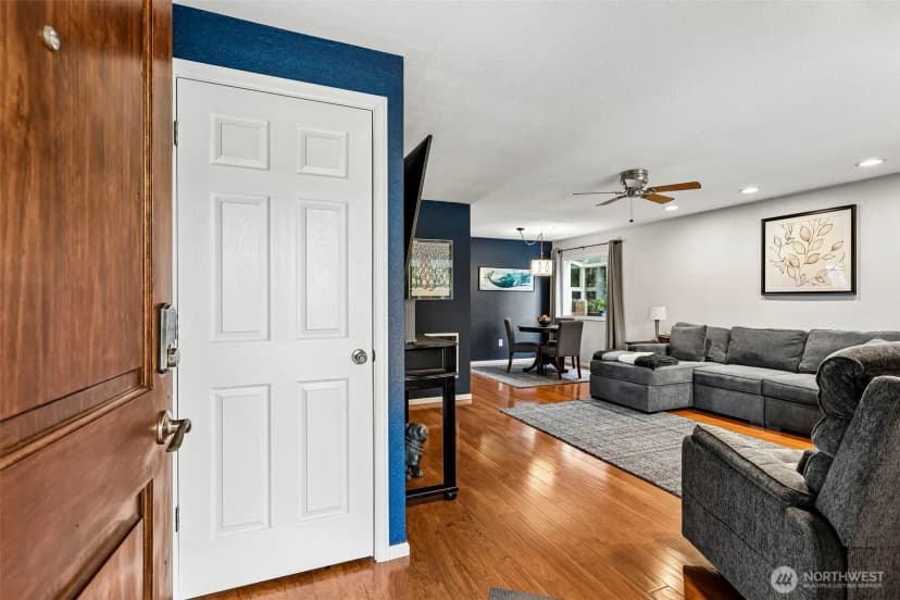 Property photo for 9626 65th Drive Ne, Marysville photo 8