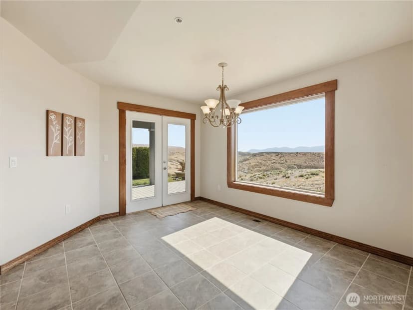 Property photo for 2304 Canyon Hills Drive, East Wenatchee photo 9