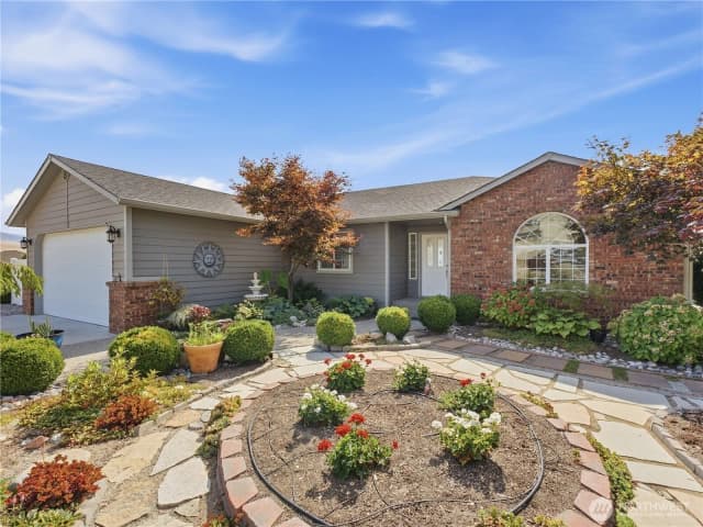Property photo for 2304 Canyon Hills Drive, East Wenatchee photo 3