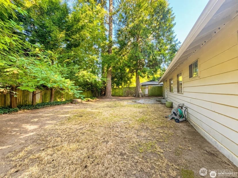 Property photo for 14037 108th Avenue Ne, Kirkland photo 16