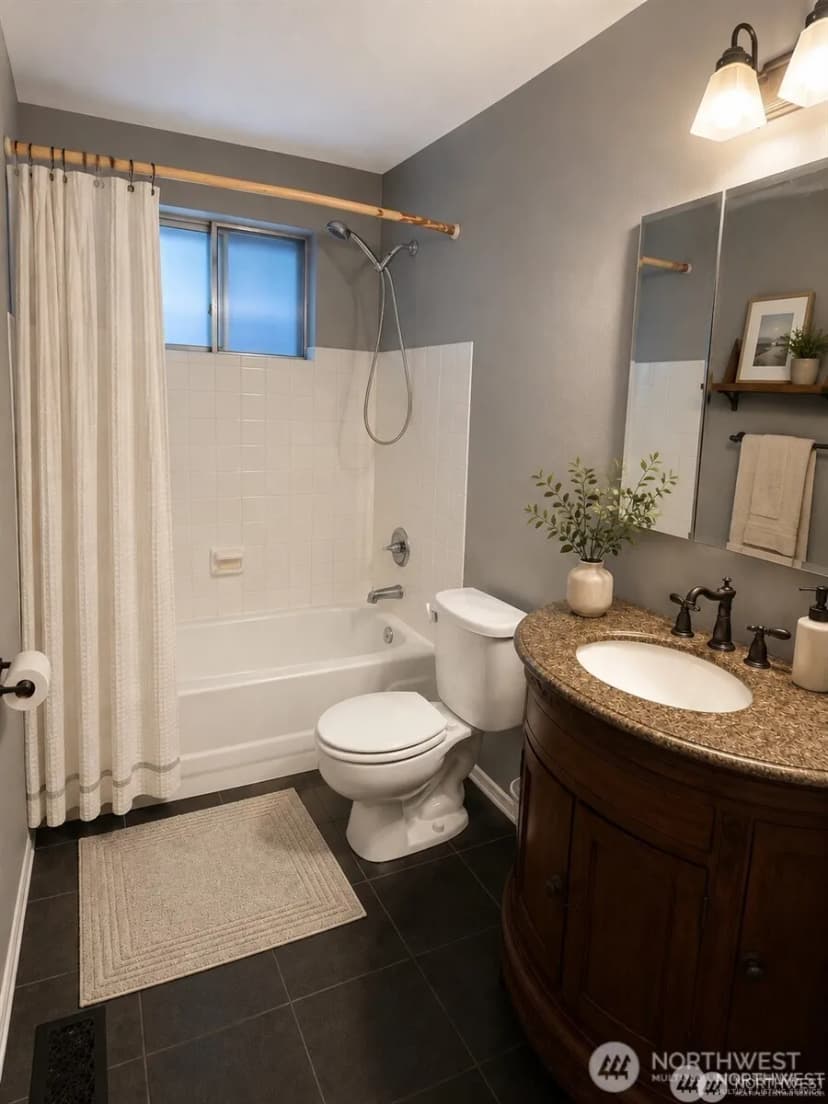 Property photo for 14037 108th Avenue Ne, Kirkland photo 12