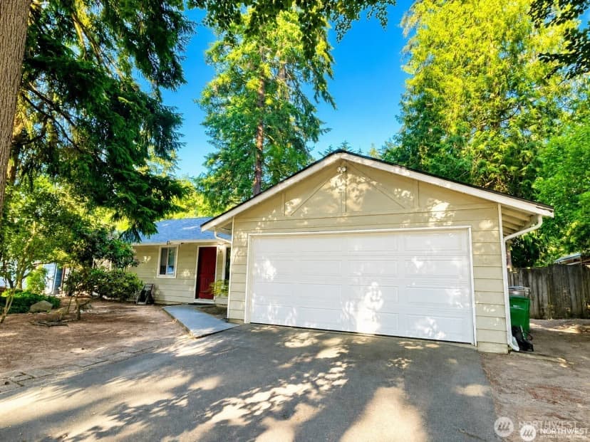 Property photo for 14037 108th Avenue Ne, Kirkland photo 2