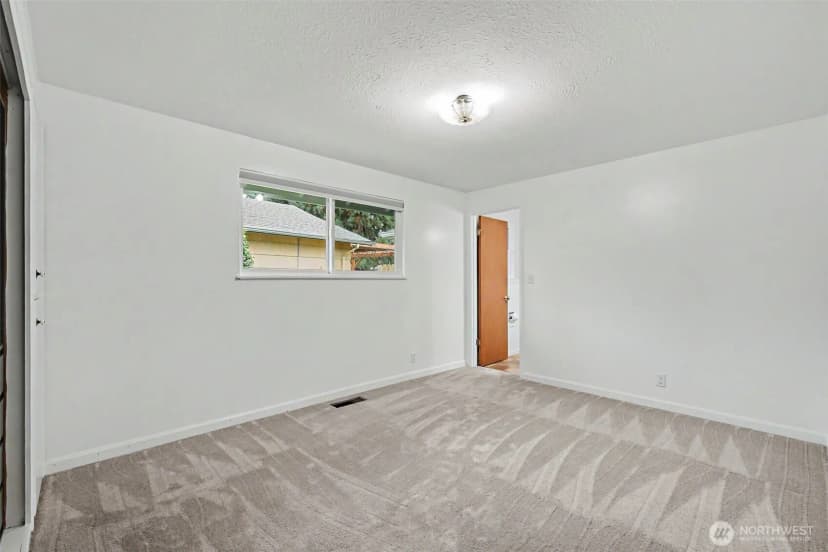 Property photo for 1310 24th Street Se, Auburn photo 12