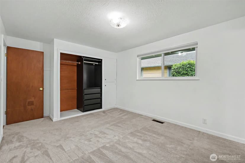 Property photo for 1310 24th Street Se, Auburn photo 14