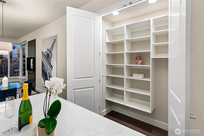 Property photo for 1920 4th Avenue #1106, Seattle photo 15