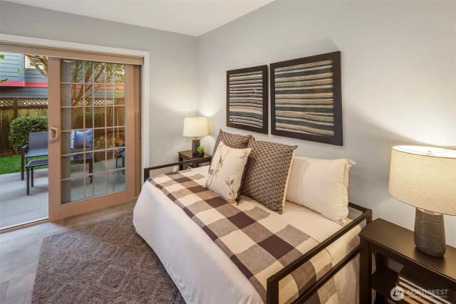 Property photo for 2112 Warren Avenue N #b, Seattle photo 5