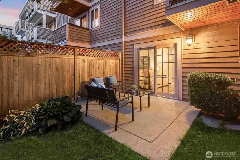 Property photo for 2112 Warren Avenue N #b, Seattle photo 35