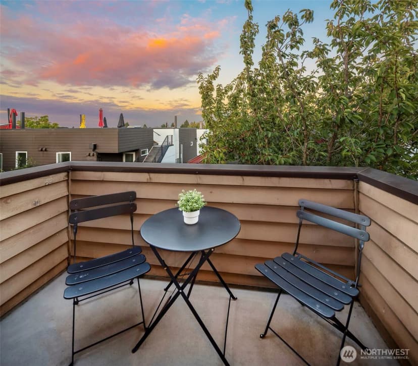 Property photo for 2112 Warren Avenue N #b, Seattle photo 29