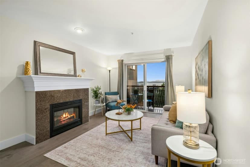 Property photo for 133 Queen Anne Avenue N #304, Seattle photo 11