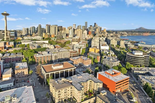 Property photo for 133 Queen Anne Avenue N #304, Seattle