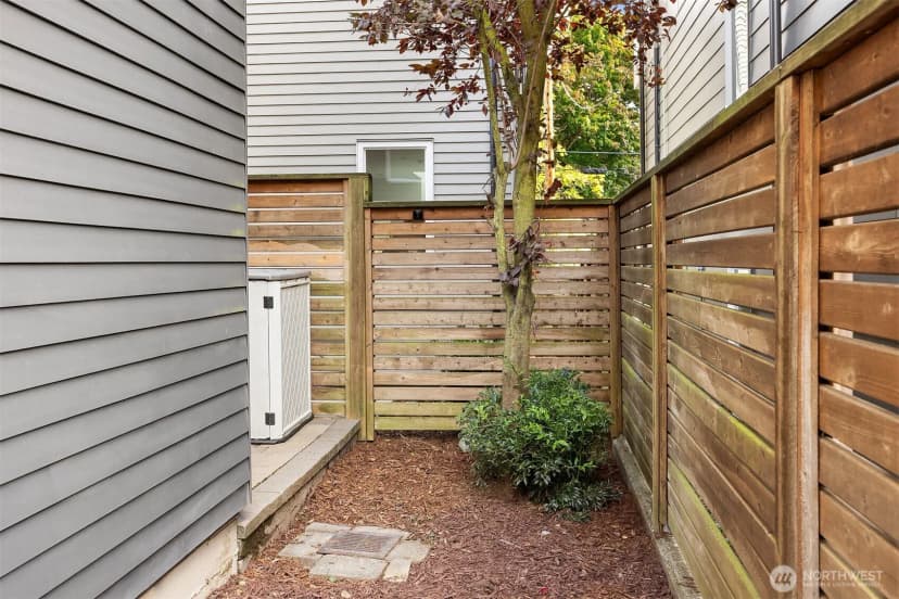 Property photo for 2653 Nw 63rd Street #b, Seattle photo 27