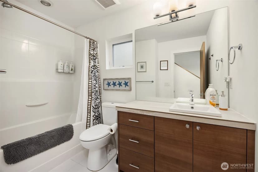 Property photo for 2653 Nw 63rd Street #b, Seattle photo 4