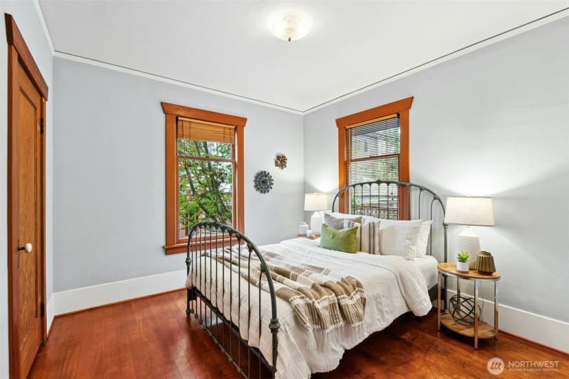 Property photo for 1200 N 44th Street, Seattle photo 13