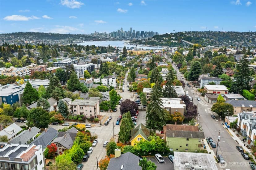 Property photo for 1200 N 44th Street, Seattle photo 29
