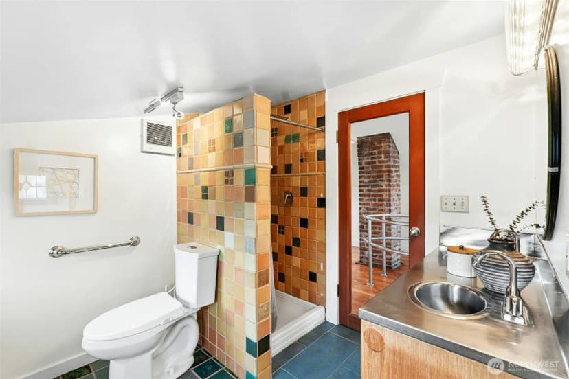 Property photo for 1200 N 44th Street, Seattle photo 18