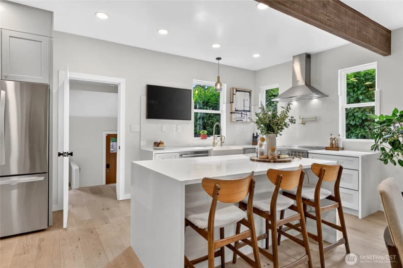 Property photo for 7124 Wright Avenue Sw, Seattle photo 10