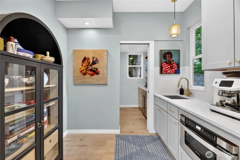 Property photo for 7124 Wright Avenue Sw, Seattle photo 14