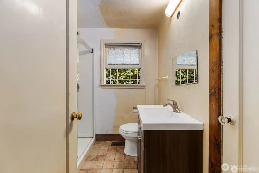 Property photo for 9525 7th Avenue Nw, Seattle photo 14