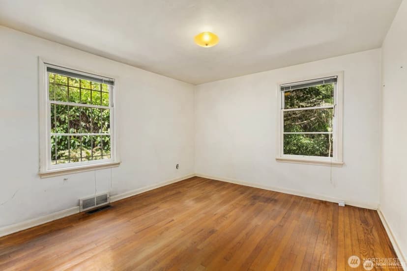 Property photo for 9525 7th Avenue Nw, Seattle photo 11