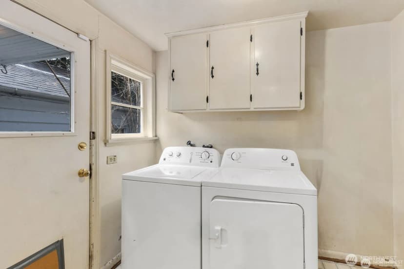 Property photo for 9525 7th Avenue Nw, Seattle photo 15