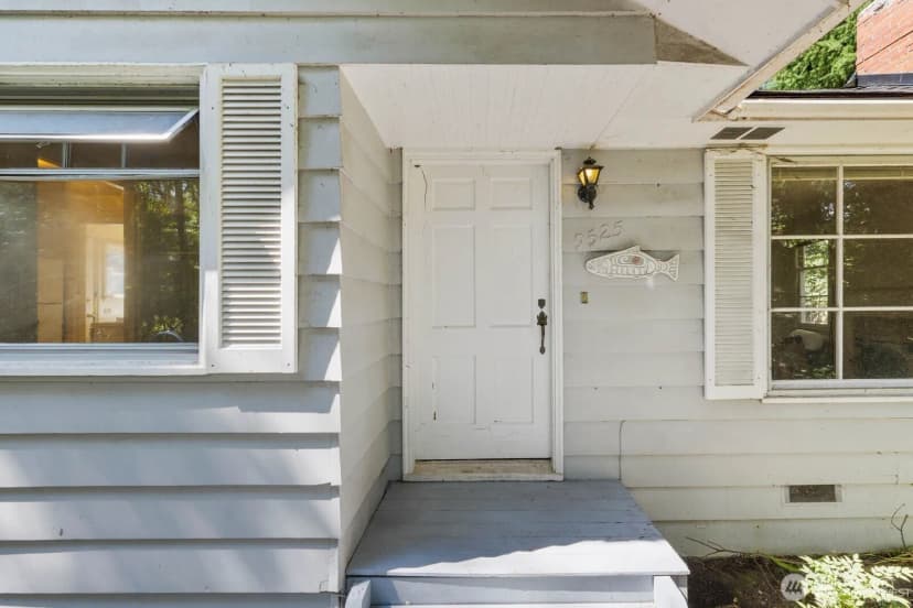 Property photo for 9525 7th Avenue Nw, Seattle