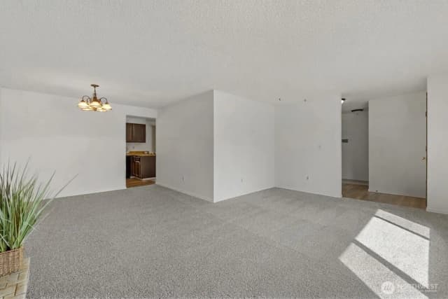 Property photo for 1904 7th Street Sw, Puyallup photo 5