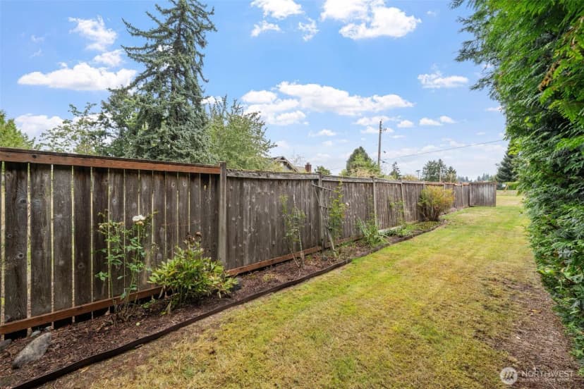 Property photo for 1904 7th Street Sw, Puyallup photo 24