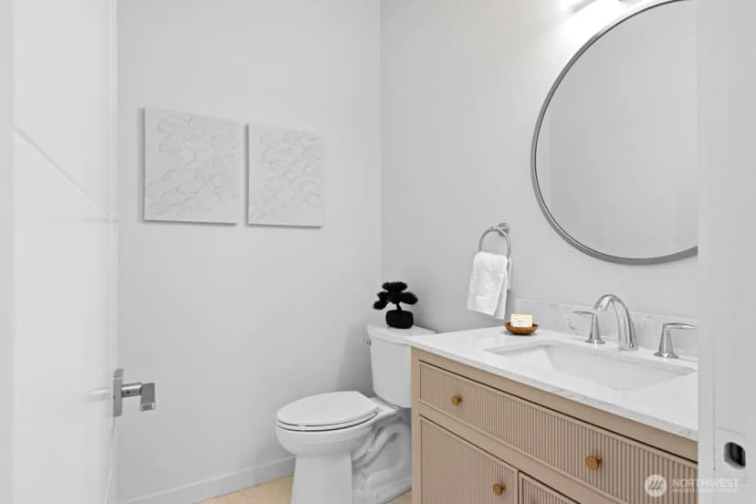 Property photo for 12751 37th Avenue Ne, Seattle photo 11
