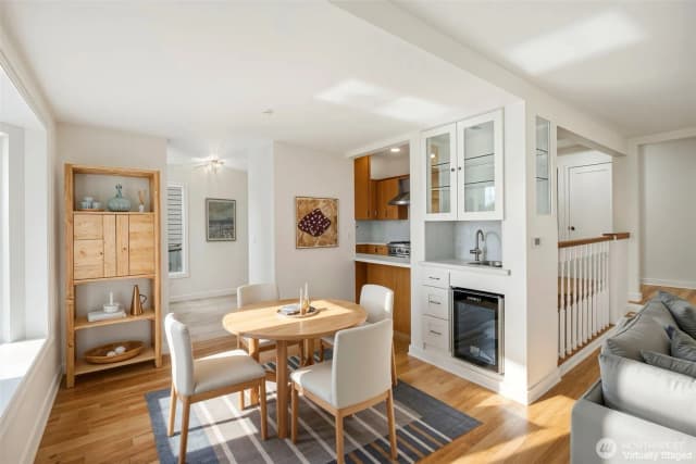 Property photo for 5049 Pullman Avenue Ne, Seattle photo 5