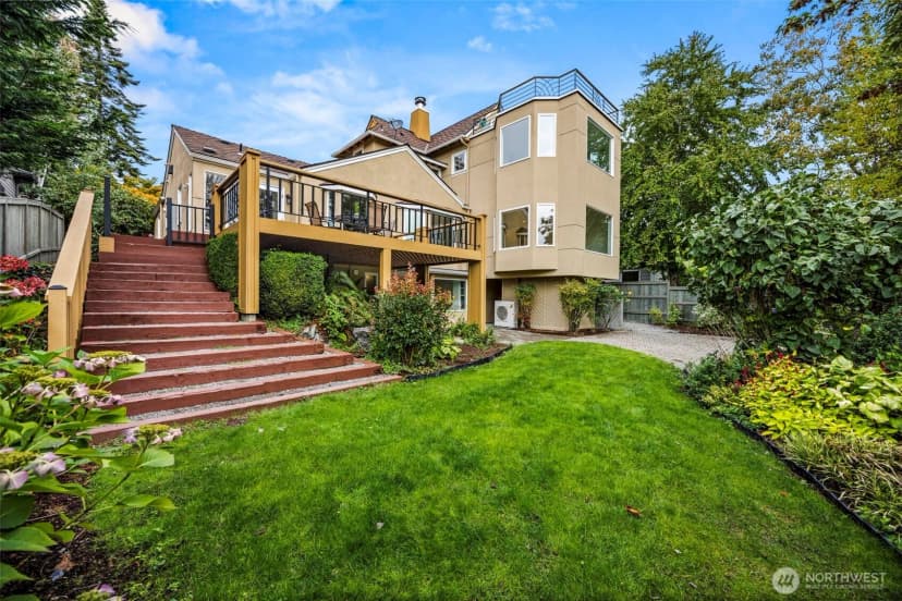 Property photo for 5049 Pullman Avenue Ne, Seattle photo 34