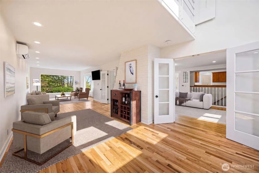 Property photo for 5049 Pullman Avenue Ne, Seattle photo 10
