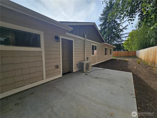 Property photo for 17 Pebble Creek Court, Elma photo 5