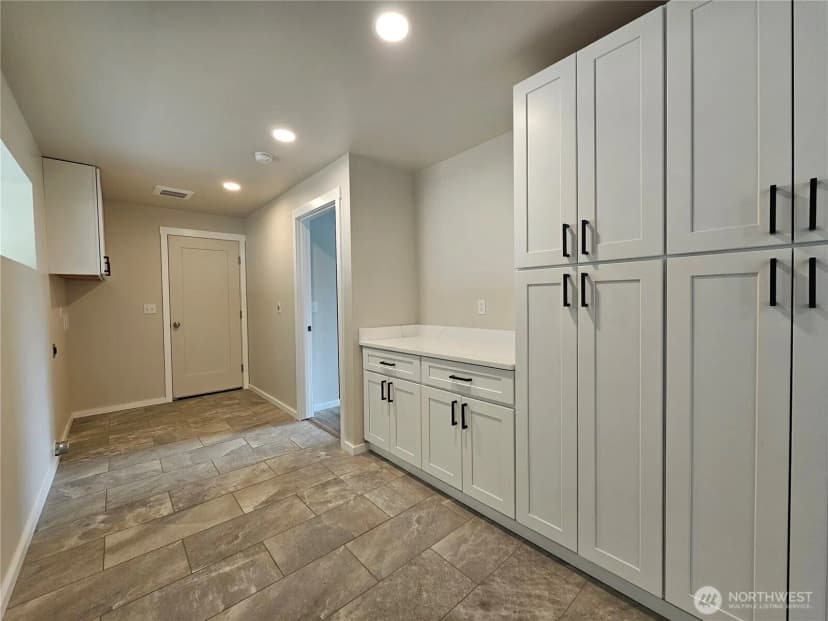 Property photo for 17 Pebble Creek Court, Elma photo 13