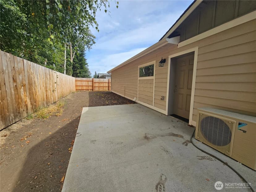 Property photo for 17 Pebble Creek Court, Elma photo 6