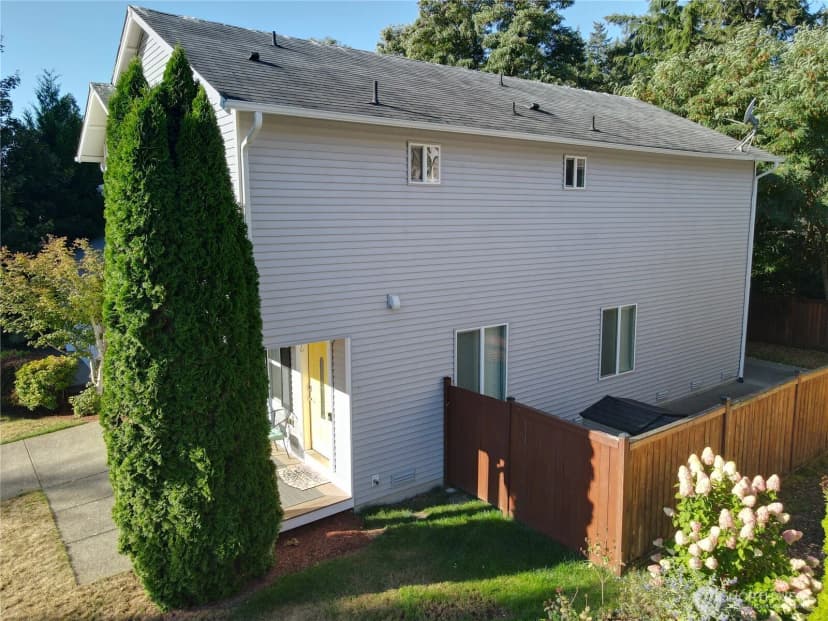 Property photo for 996 G Street Sw, Tumwater photo 32