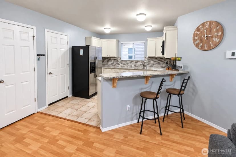 Property photo for 996 G Street Sw, Tumwater photo 7