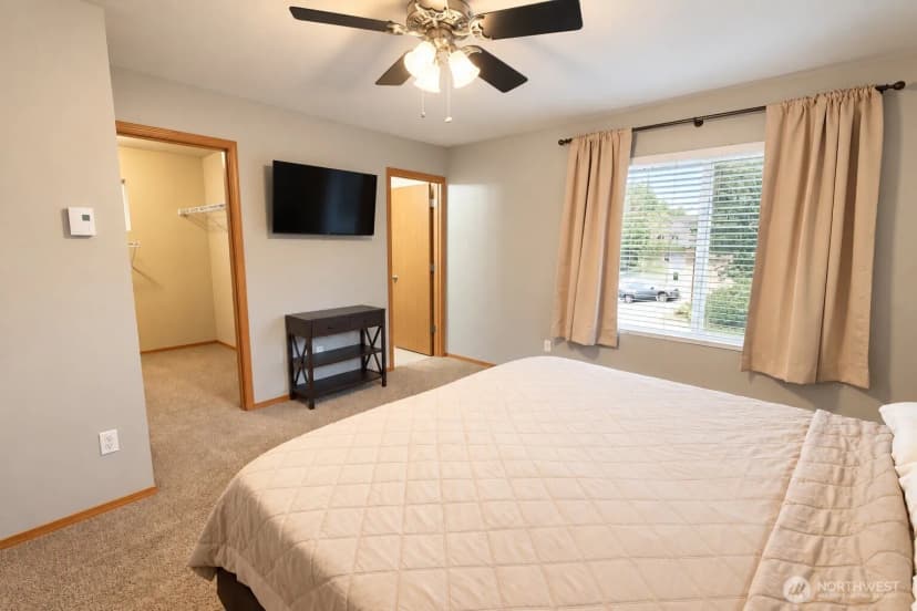 Property photo for 996 G Street Sw, Tumwater photo 16