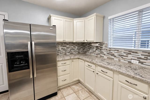 Property photo for 996 G Street Sw, Tumwater photo 5