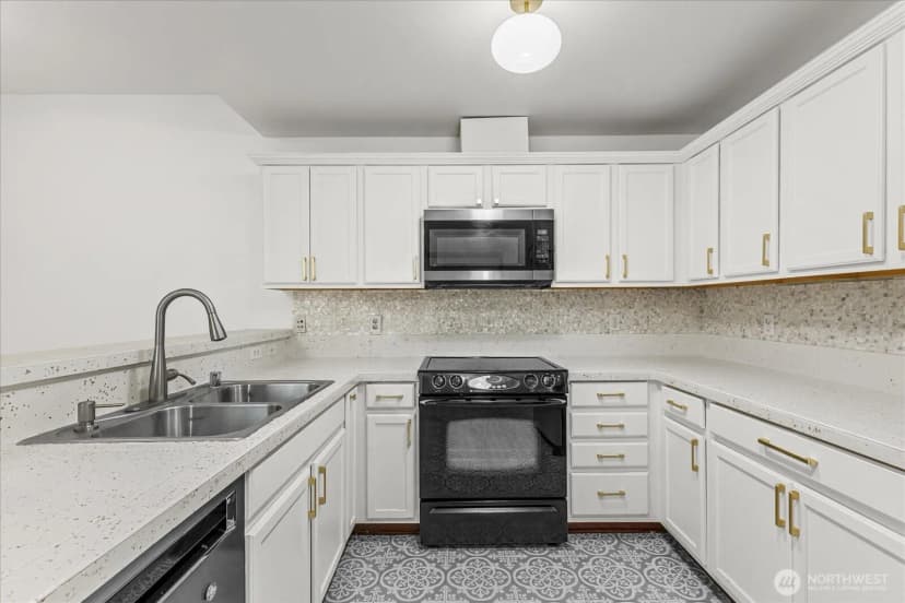 Property photo for 973 Ne Ingram Street #a101, Issaquah photo 6