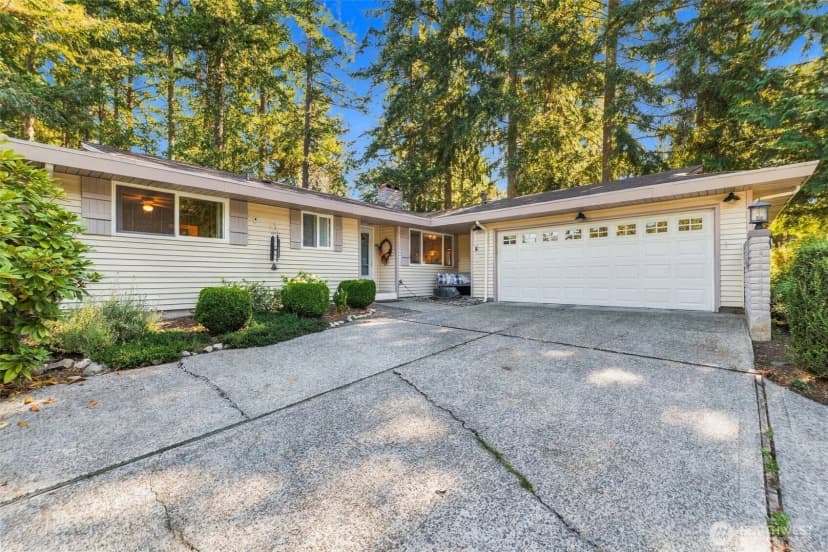 Property photo for 4905 93rd Avenue W, University Place photo 2