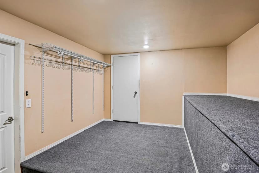 Property photo for 34907 56th Avenue S, Auburn photo 17