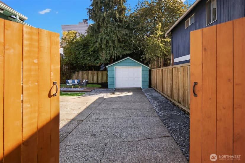 Property photo for 711 N 86th Street, Seattle photo 28